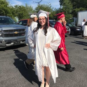 Meet your Posher, Adrianna